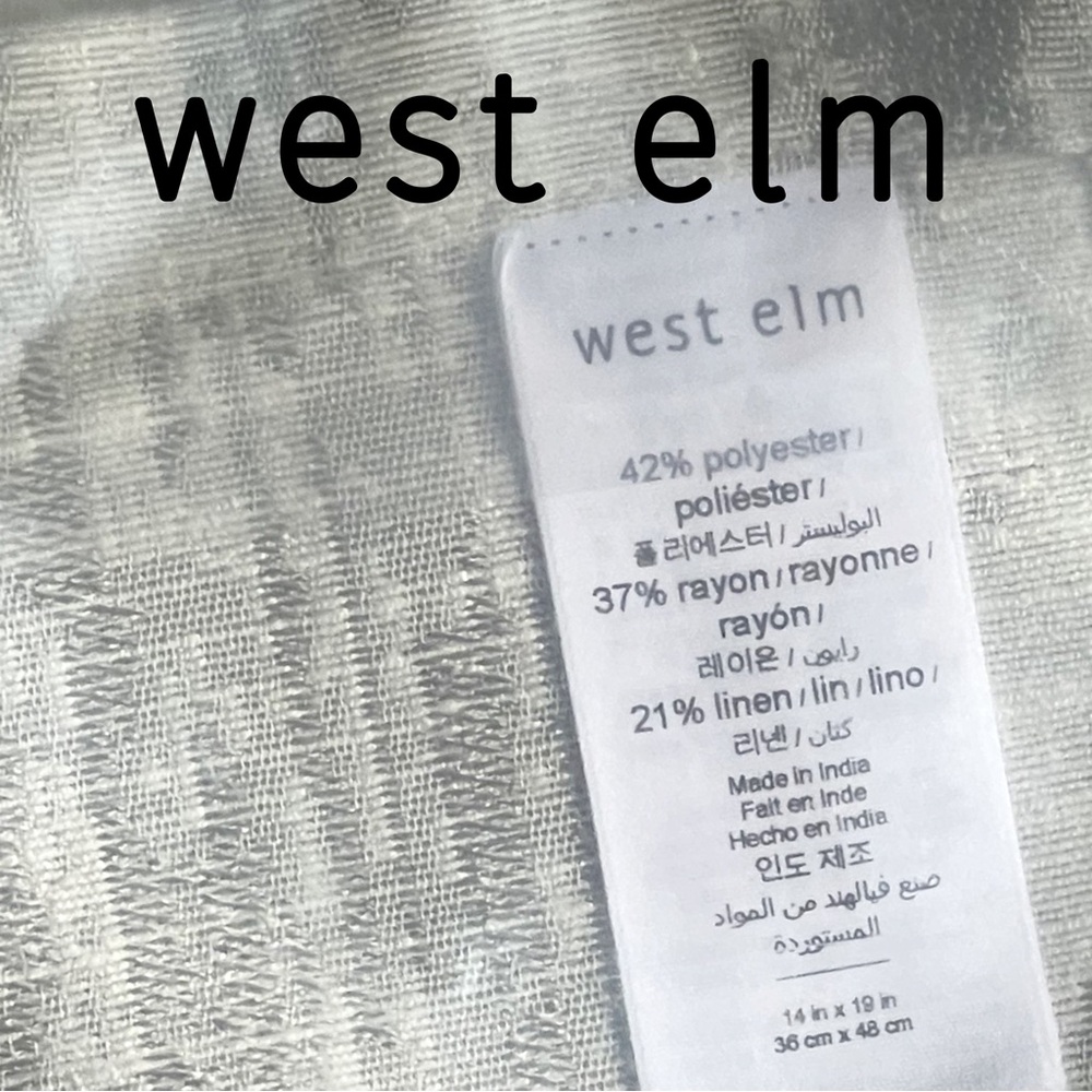 West Elm 🆕 Textured Jacquard Placemats (Two Pieces) • Platinum Bark • NWT - Picture 8 of 13